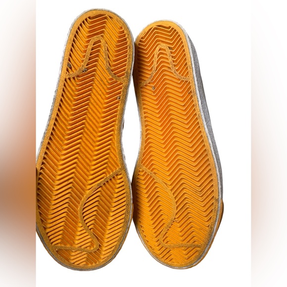 Nike Women's SB Blazer Metallic Silver and Orange Independent Trucks Com… - Picture 5 of 16